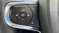 Volvo XC40 2.0 B3P Plus Dark 5dr Auto Petrol Estate